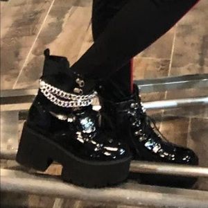 Platform boots